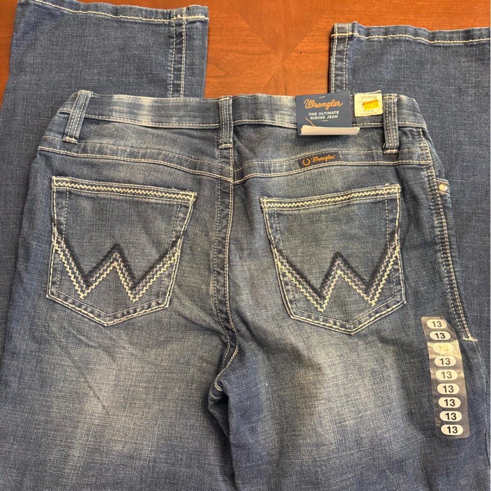 Wrangler Women's Classic Blue Boot Cut Jeans